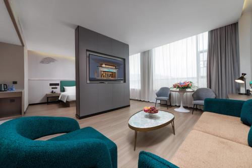 room detail thumbnail 0