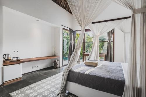 Two-Bedroom with Private  Pool Villa and Garden View image 10