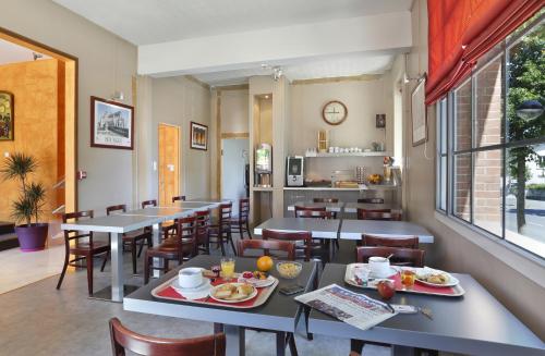 Hotel Les Tilleuls, Bourges - 편의 시설/서비스