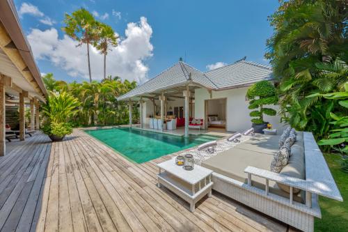 PROMO 4 bd Spacious villa in strategic location