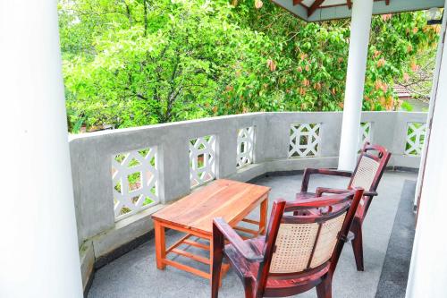 شرفة/ تراس, Dil's Place in وسط مدينة بيروالا