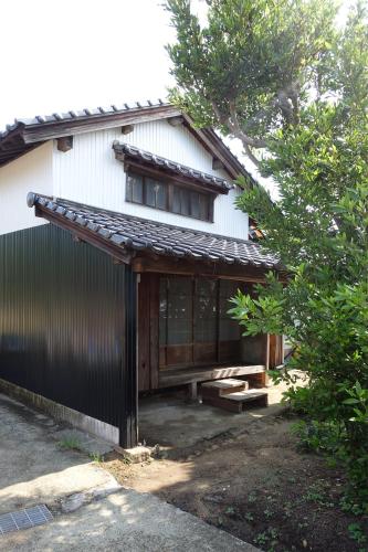 離島-宿navelの学校-三原港から船で14分