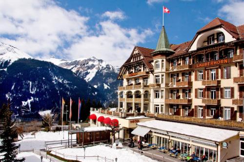 Arenas Resort Victoria-Lauberhorn - Hotel - Wengen