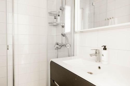 Spacious apt on Tranquil Courtyard, Helsinky (fotografie 5)