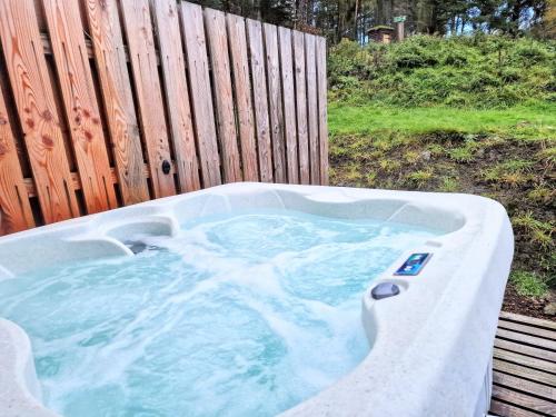 Kaoglen Fallow Pod - Luxury - Hot Tub - Pet Friendly - Chalet - Blairgowrie