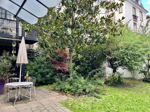 Villa Schiller, 2 studios cote jardin - quartier Orangerie in كوارتير دي لإسبلاندي