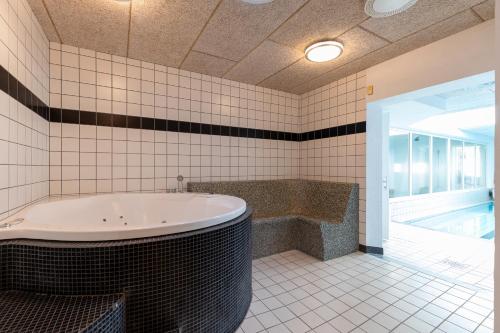  Langeland luksuslejlighed med pool og spa in Rudkøbing