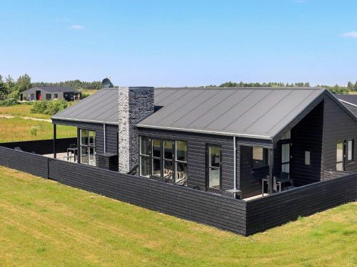 10 person holiday home in L kken