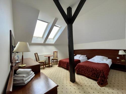 2 twin beds