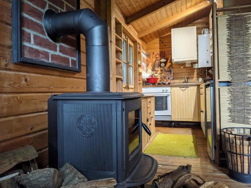Kitchen, Blockhutte 35 km nordlich von Hamburg in Langeln