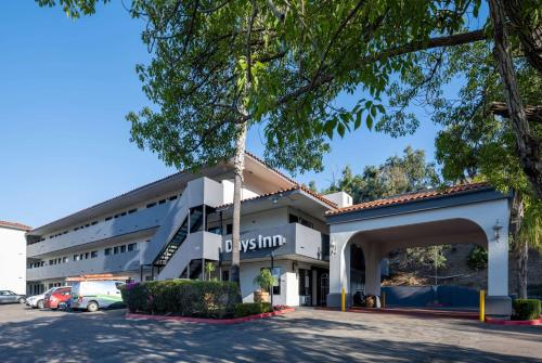 Days Inn by Wyndham Encinitas Moonlight Beach, Encinitas