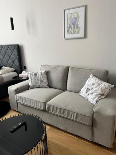 ROOM 44