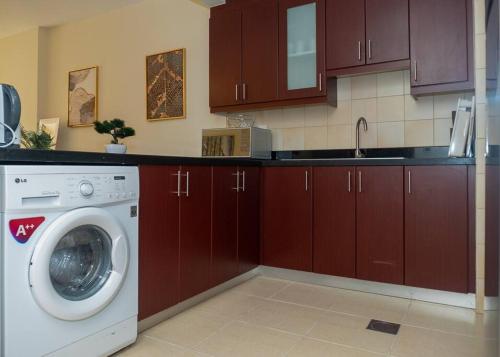 StoneTree - Studio Apartment Near The Beach - image 8