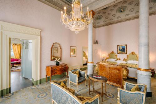 Grand Hotel Villa Serbelloni - A Legendary Hotel