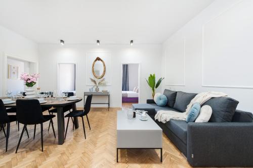 Gallery 7 Apartments - LoftAffair Collection