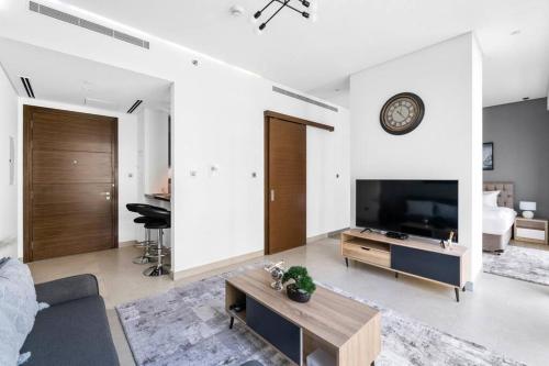 StoneTree - Cozy 1 BR in Sobha Hartland Greens 1 - image 5