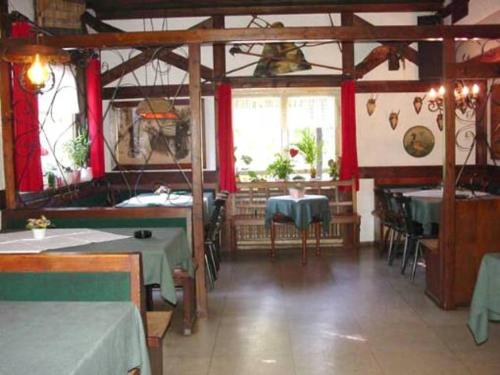 Gasthaus-Pension Zum Brandweiher - image 7