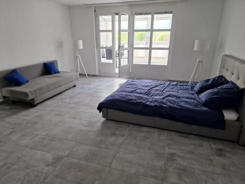 1 double bed, 1 sofa bed