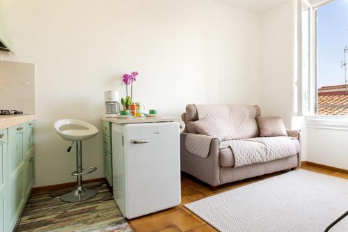 Vespucci Suite Home - Tap to explore photos