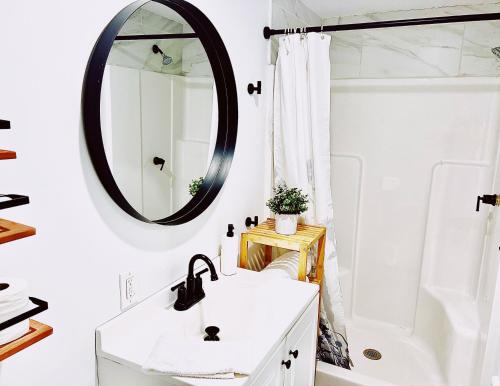 Cozy Country Get Away Studio at Firefly Acres in Olean, USA
