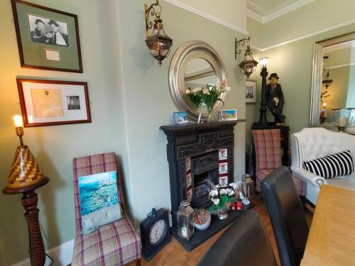 Arden House - image 13