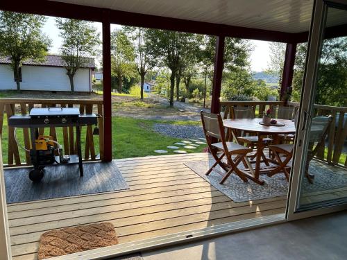 Chalet de 3 chambres avec piscine partagee jacuzzi et jardin amenage a Hasparren