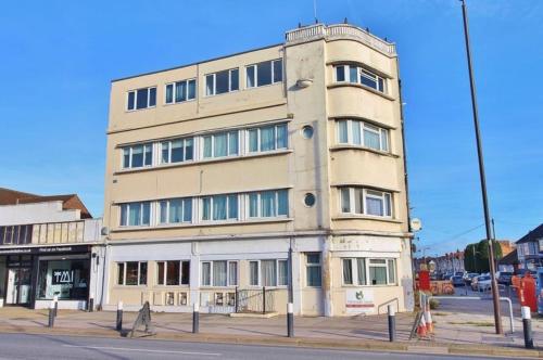 Milton Mews - image 12