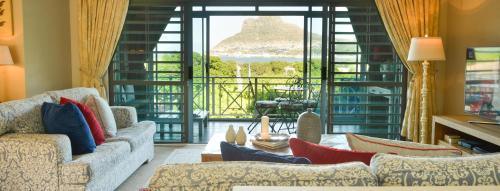 dk villas 1 Harbour View Hout Bay