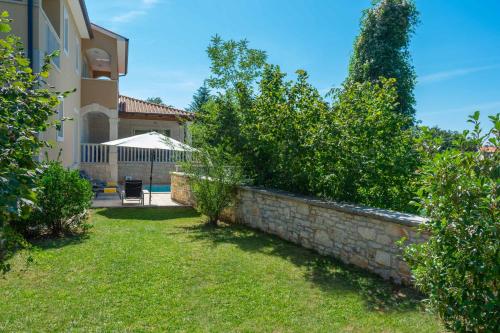 Villa Coridigo - Unique High Position, Panorama Nature View, Cozy Dining Terrace, Gym, Fenced Property