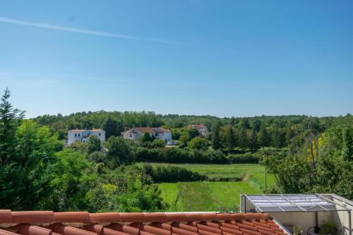 Villa Coridigo - Unique High Position, Panorama Nature View, Cozy Dining Terrace, Gym, Fenced Property