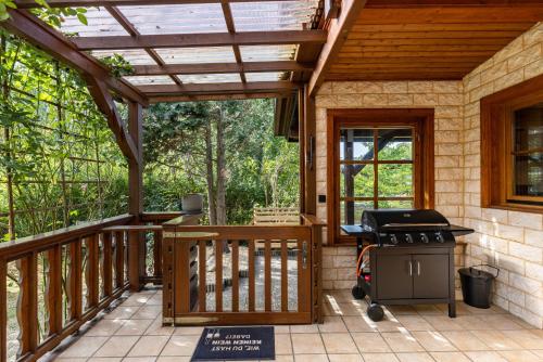 シュタルツァッハ La Casa Holzwiesen 4つ星 シングルルーム プール