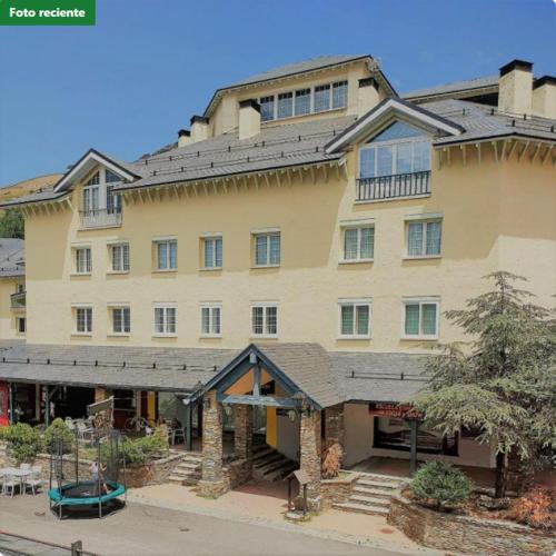 SKI & SNOW APARTMENTOS by TODOSIERRANEVADA - Plaza de Andalucia - Junto a los Telecabinas