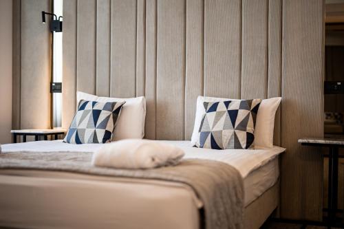Union Plaza Hotel - image 3