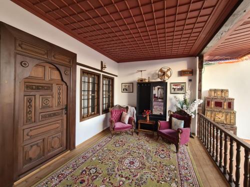 Balkons/terase, Helvacılar Konağı (Helvacılar Konagı) in Geire