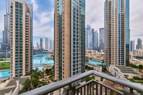 BellaVista Boulevard Central Spacious 2 Bedroom with maids room Burj Khalifa and Fountain View, Dubaj (zdjęcie 8)