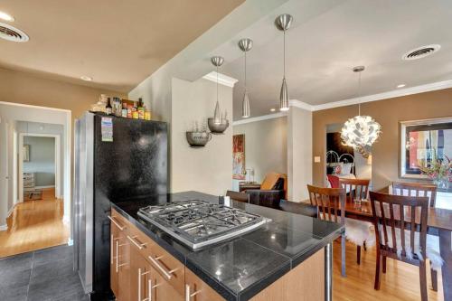 The Modern Bungalow at Mimosa in Memphis, USA