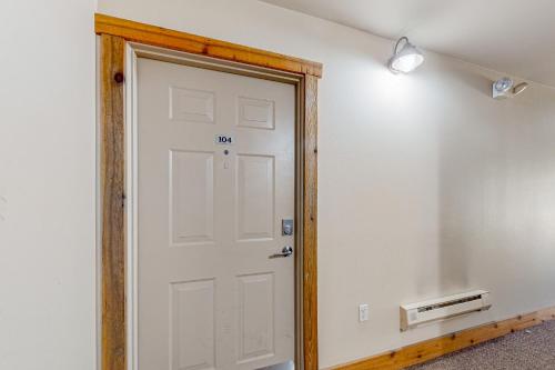 Mountain Oasis Mountain Oasis