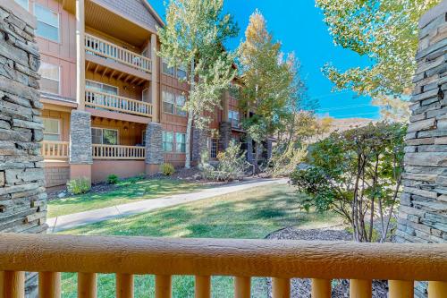 Mountain Oasis Mountain Oasis