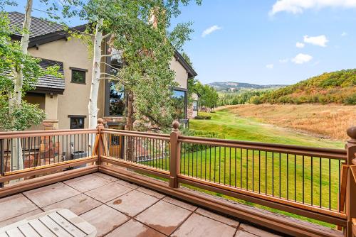 Owl Creek 04, Ski-in, ski-out luxury townhome with private hot tub in Snowmass Village Owl Creek 04, Ski-in, ski-out luxury townhome with private hot tub in Snowmass Village