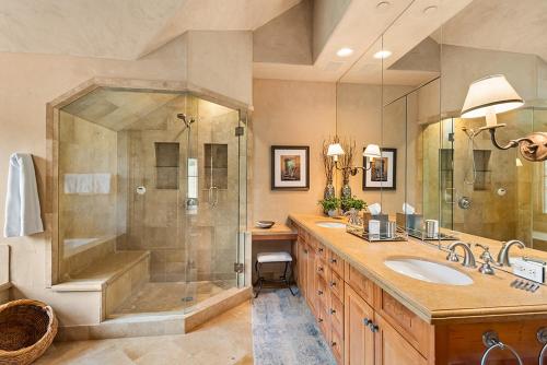 Owl Creek 04, Ski-in, ski-out luxury townhome with private hot tub in Snowmass Village Owl Creek 04, Ski-in, ski-out luxury townhome with private hot tub in Snowmass Village