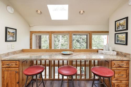 Old Hundred Unit 104 - image 7