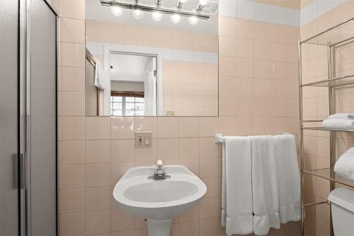 Alpenblick Unit 13 - image 12