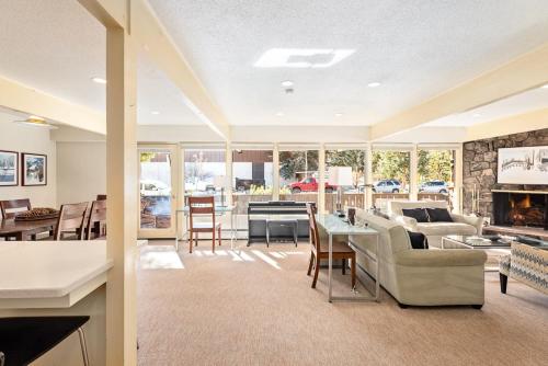 118 E. Bleeker Street Lower Level, Large Lower-Level Condo in Duplex with Private Deck 118 E. Bleeker Street Lower Level, Large Lower-Level Condo in Duplex with Private Deck