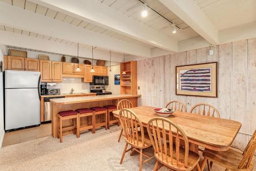 Chateau Blanc Unit 7 - image 6