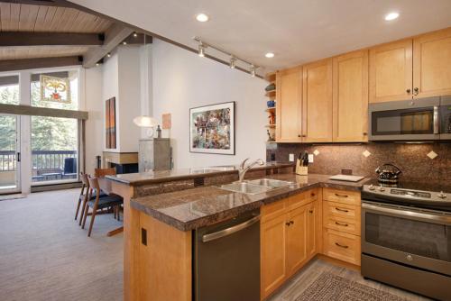 Gant Unit K301, A resort condo w/ fireplace, upgraded kitchen, A/C, views from every room, Aspen (Foto 7)