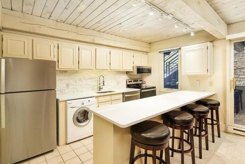 Chateau Roaring Fork Unit 37 - image 8