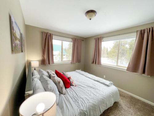 Apartment at Yellowstone Getaway in Island Park, USA