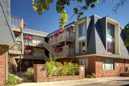 Chateau Chaumont Unit 5 - image 14