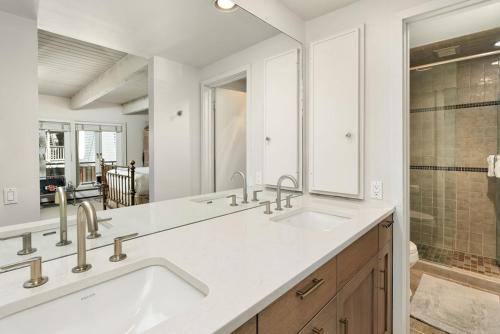 Glory Hole Condominiums Unit C - image 8