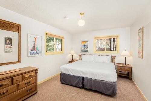 118 E Bleeker Home - image 13